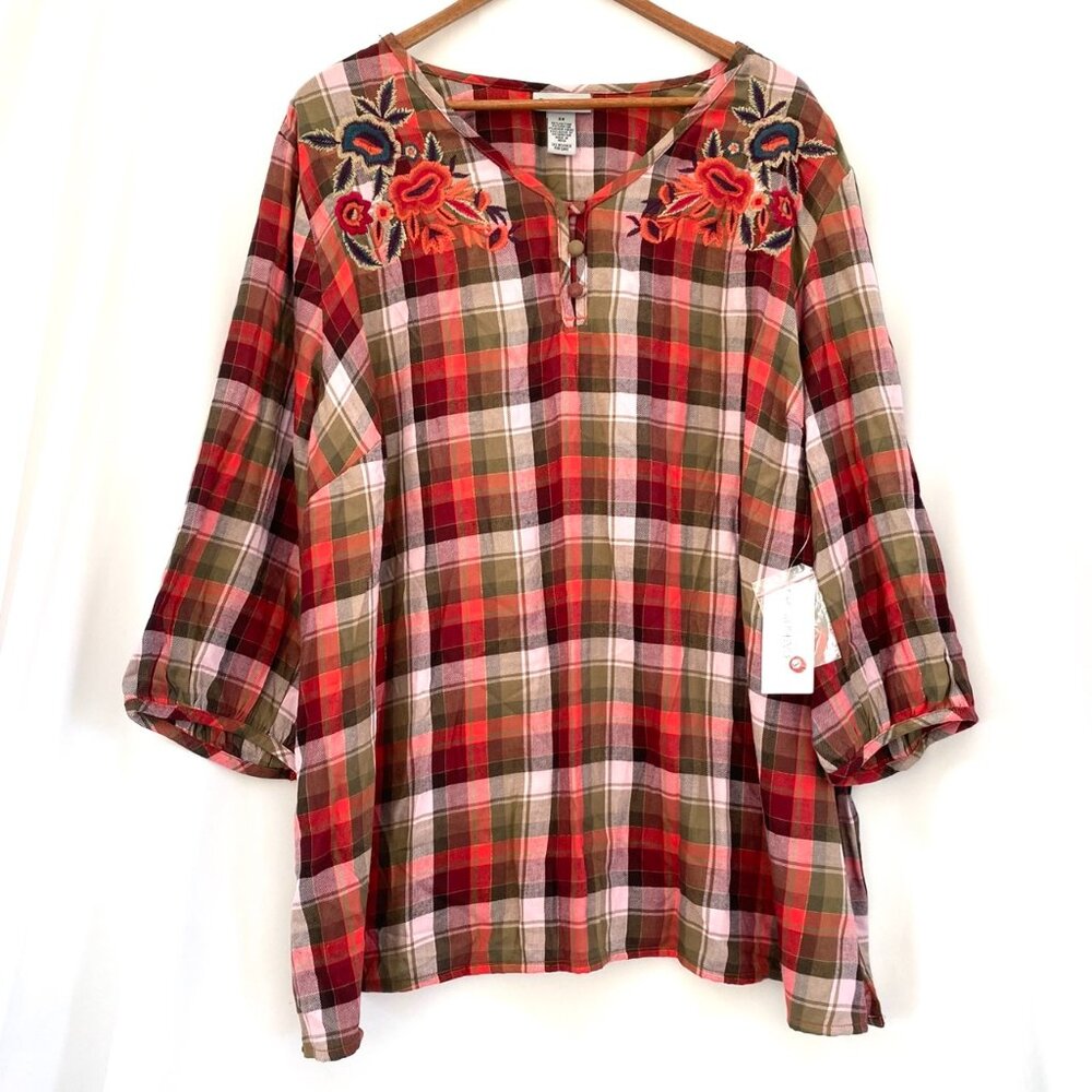 NWT Catherines Embroidered Tunic Top Sz 2X RED Plaid Floral 3/4 Sleeves Holiday
